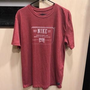Nike Dri-Fit Men’s L Sportswear t shirt